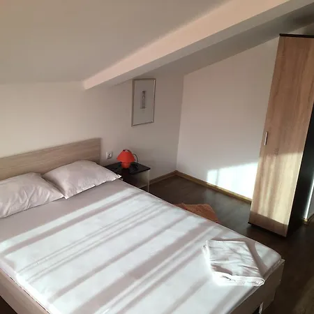 Pensiune Kostadinovi *