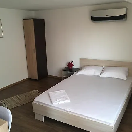 Kostadinovi